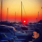 Grand Mirela